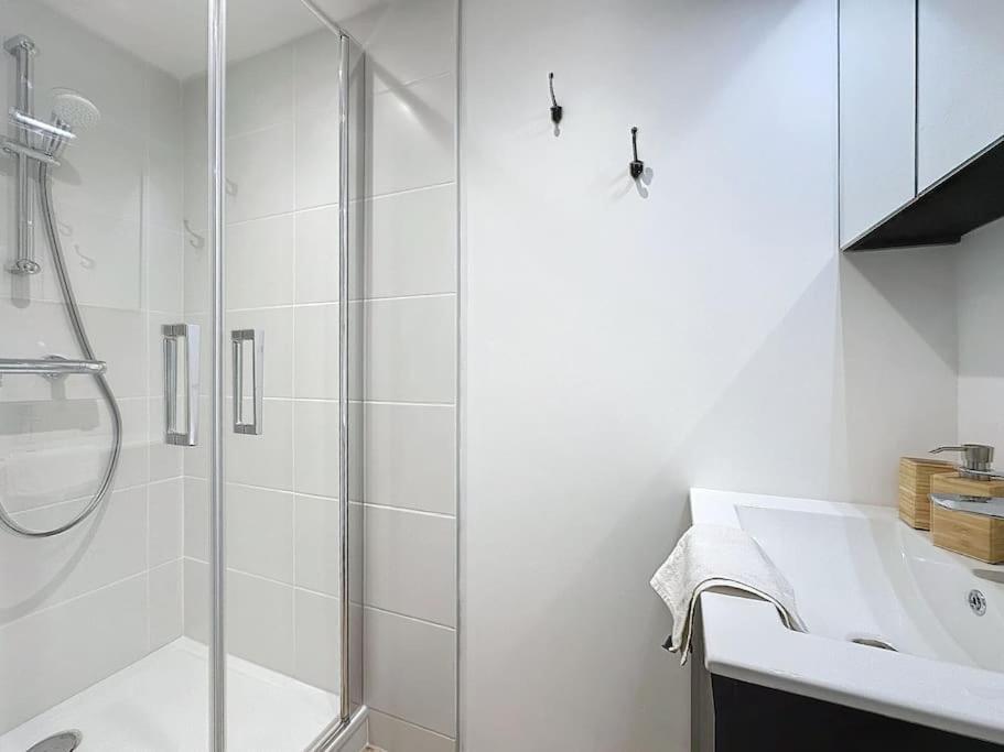 Topaze - Centre Historique - Proche Gare - Calme Appartement *